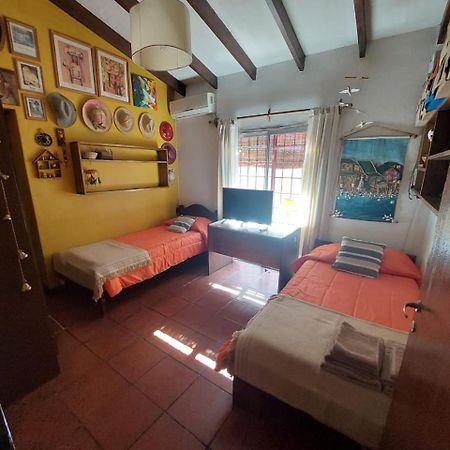 Casa Confortable - Parque Central - Estacionamiento, Patio, 3 Banos, 5 Habitaciones - La Cieneguita Buitenkant foto